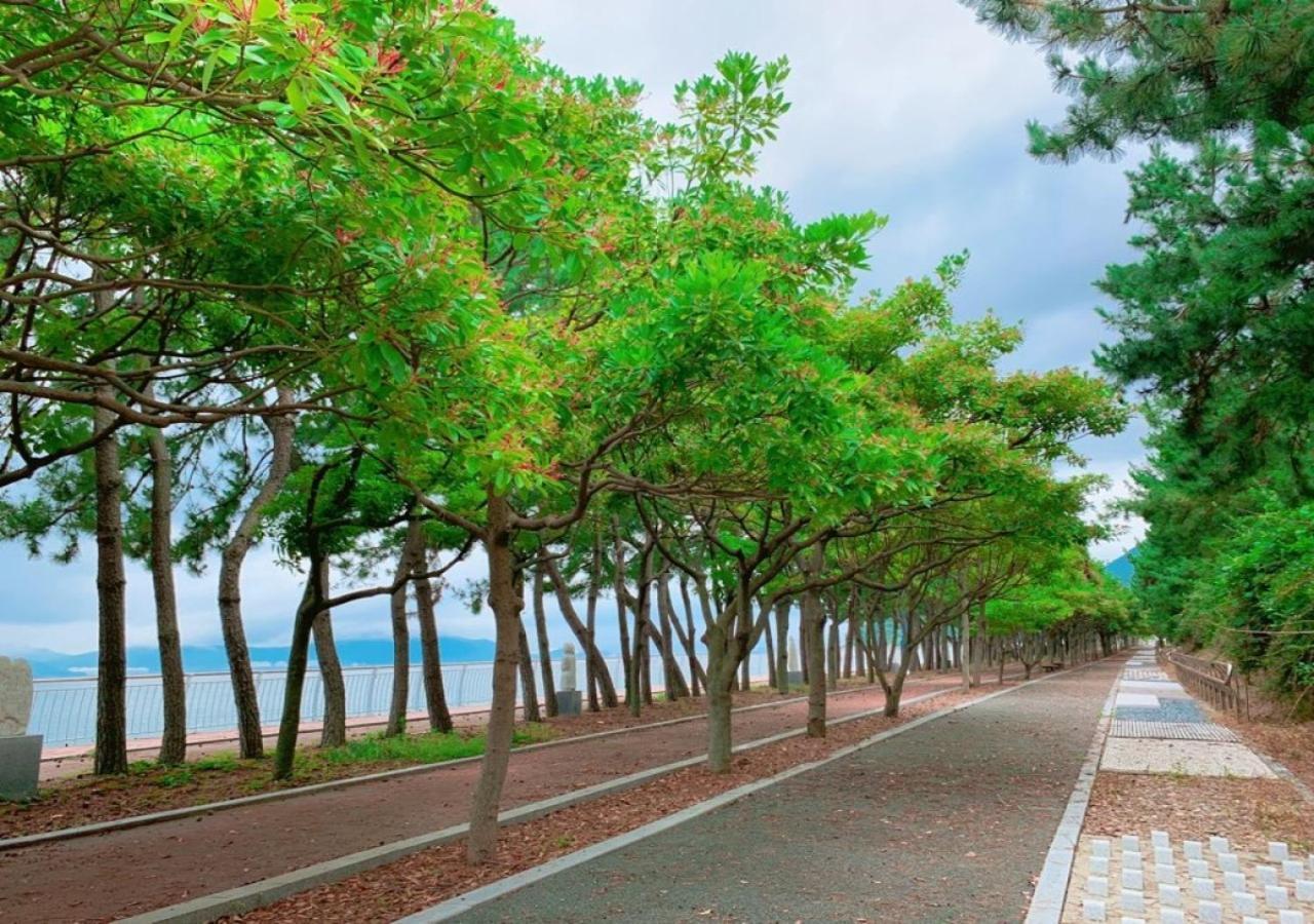 Namhae Sports Park Hotel מראה חיצוני תמונה
