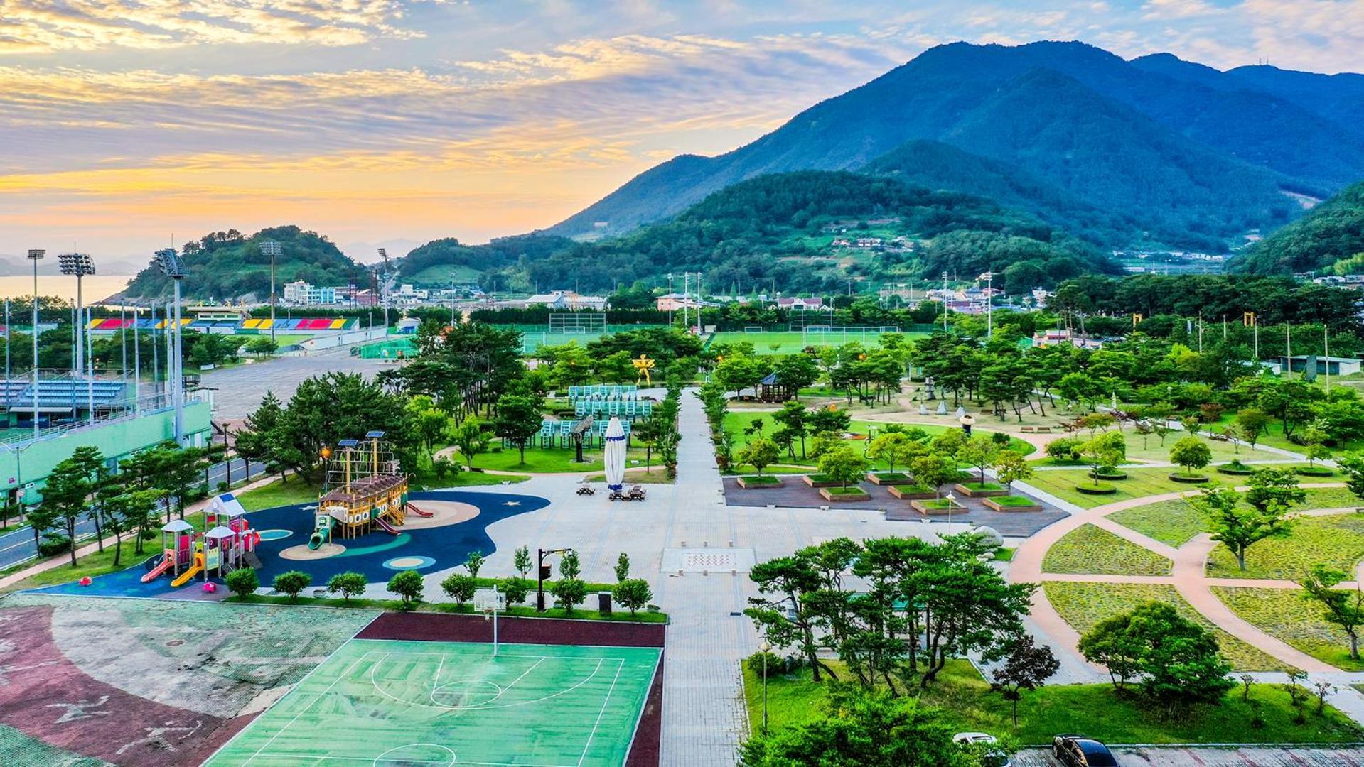 Namhae Sports Park Hotel מראה חיצוני תמונה